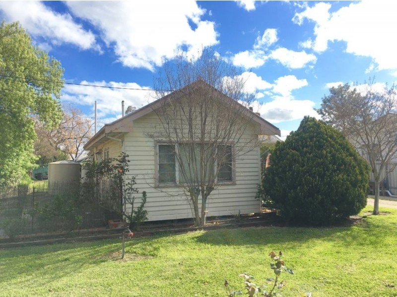 498 Maher Street, Deniliquin NSW 2710