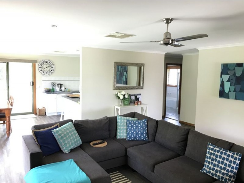 174 Box Street, Deniliquin NSW 2710