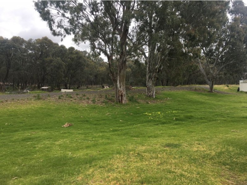 6 April Street, Deniliquin NSW 2710