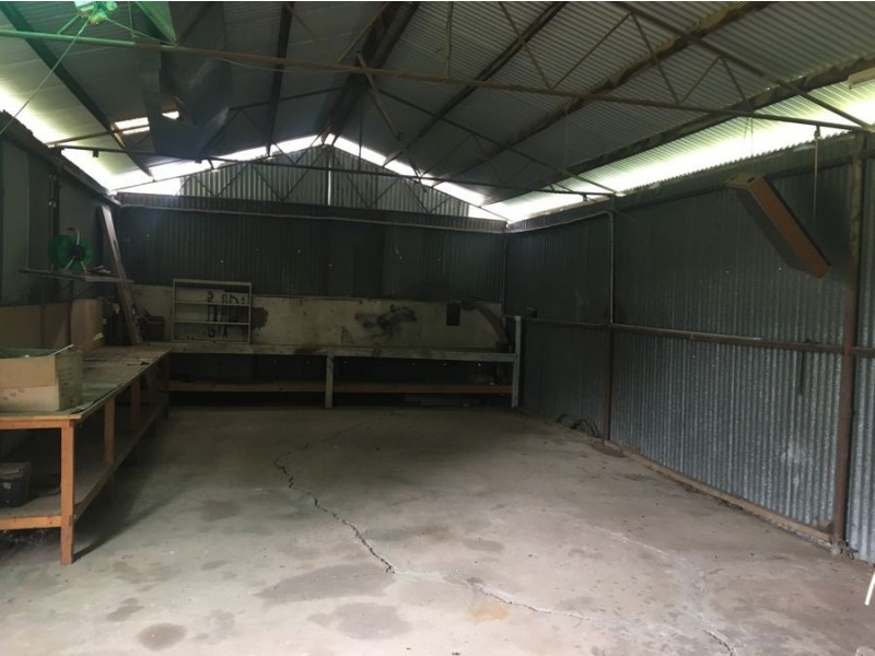 6 April Street, Deniliquin NSW 2710