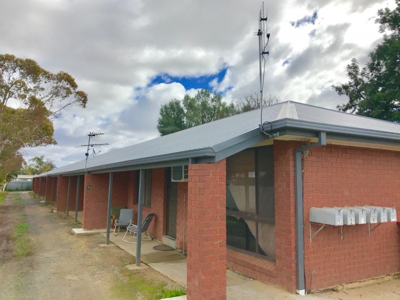 222 Lachlan Street, Hay NSW 2711