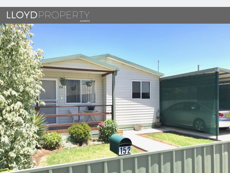 152 Parker Street, Hay NSW 2711