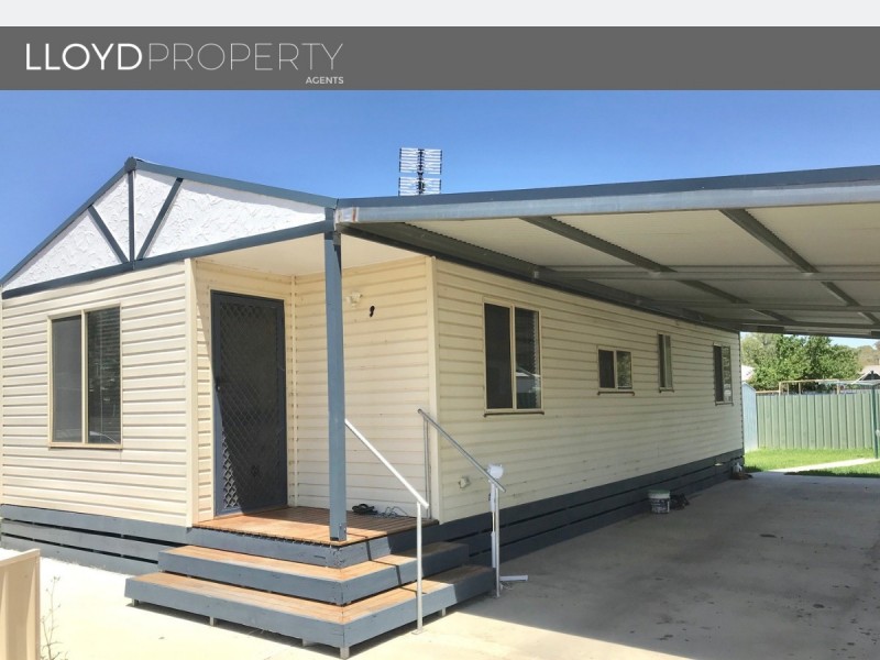 150 Parker Street, Hay NSW 2711