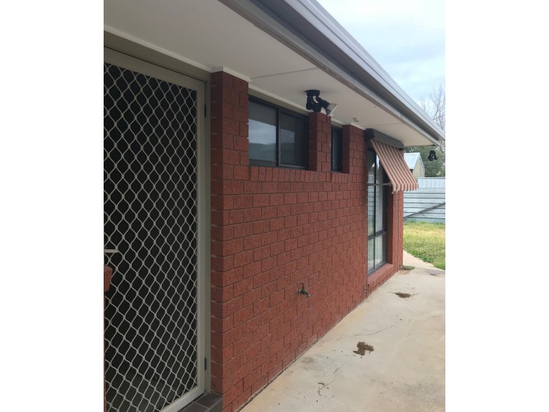 3/115 Fowler Street, Deniliquin NSW 2710