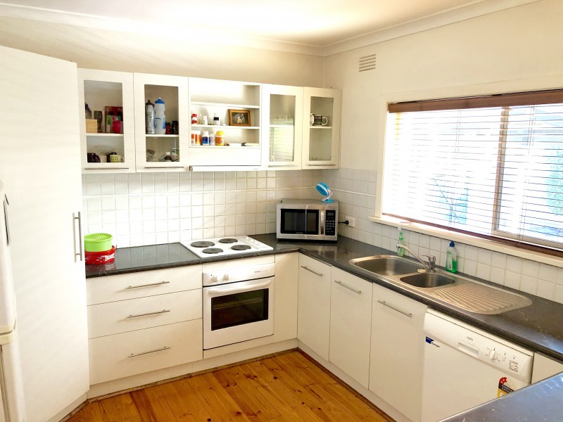 301 Noyes Street, Deniliquin NSW 2710