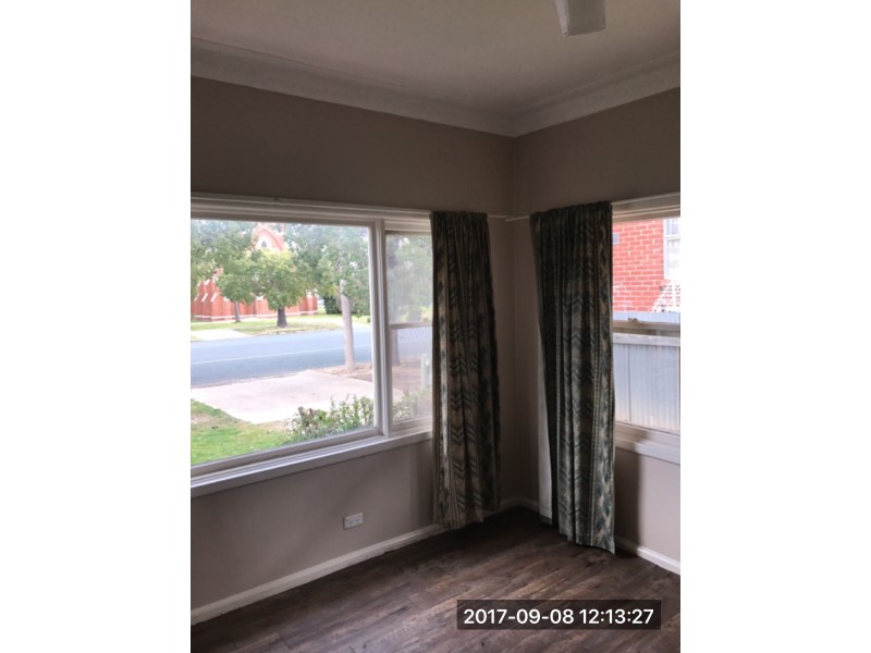 1/351 Poictiers Street, Deniliquin NSW 2710