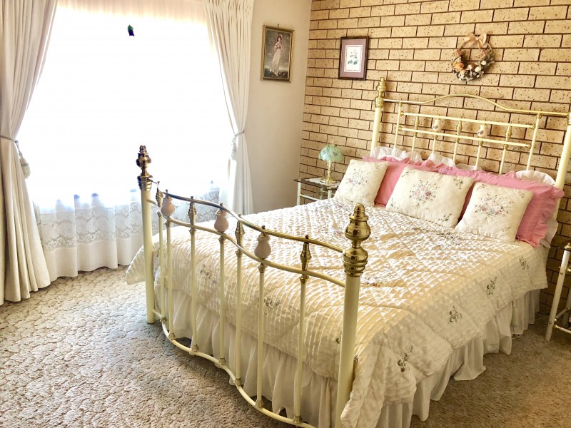 82 Edwardes Street, Deniliquin NSW 2710