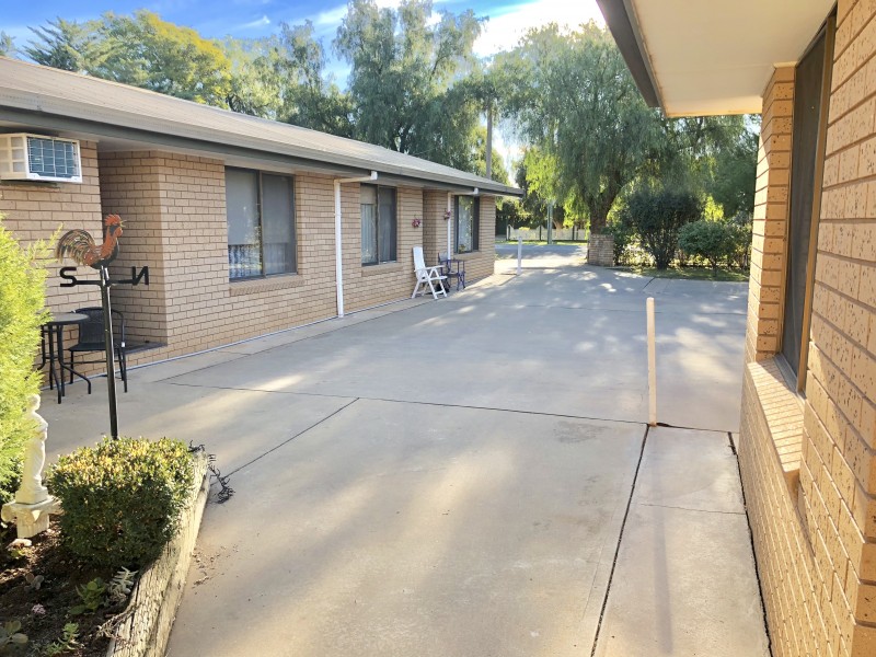 82 Edwardes Street, Deniliquin NSW 2710