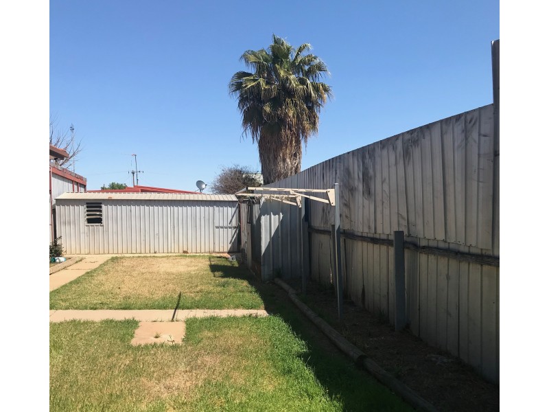 10 TAABINGA COURT, Deniliquin NSW 2710