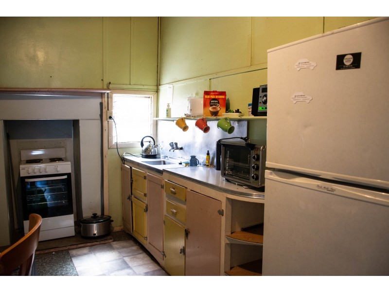 416 HARFLEUR STREET, Deniliquin NSW 2710