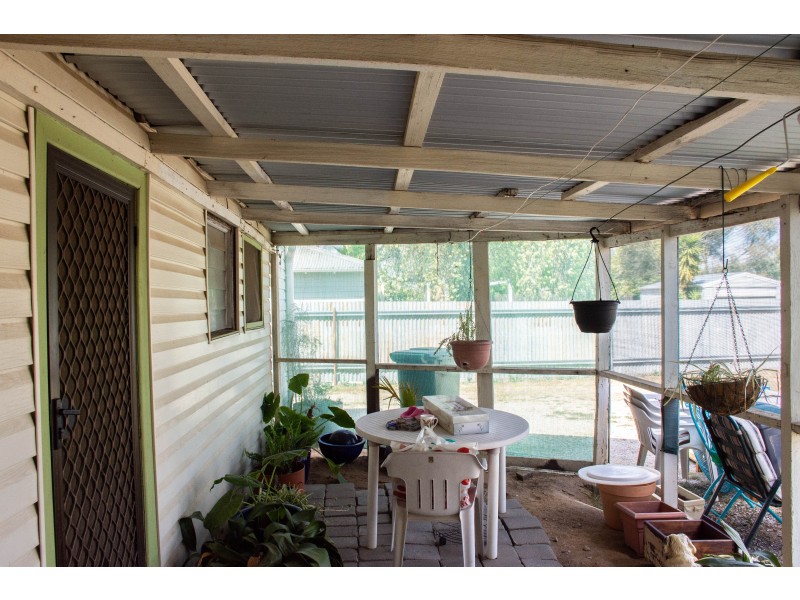 416 HARFLEUR STREET, Deniliquin NSW 2710