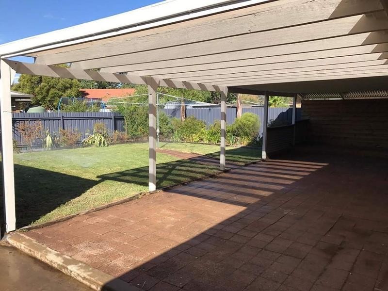 13 Johnston Crescent, Deniliquin NSW 2710