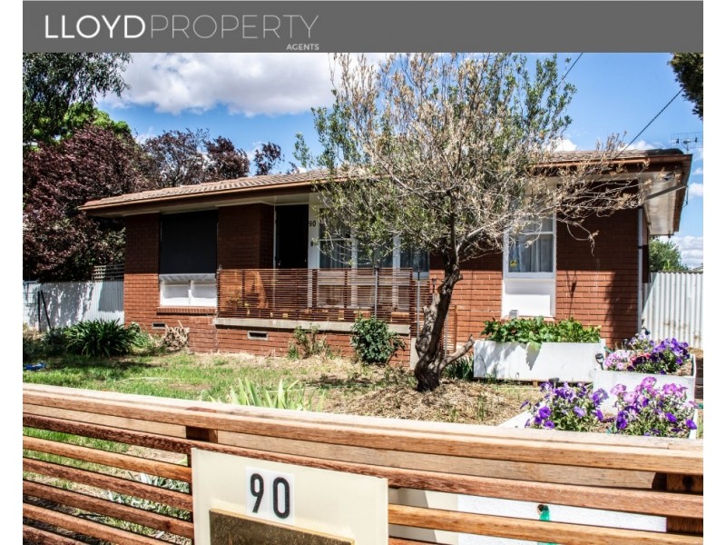 90 Decimus Street, Deniliquin NSW 2710