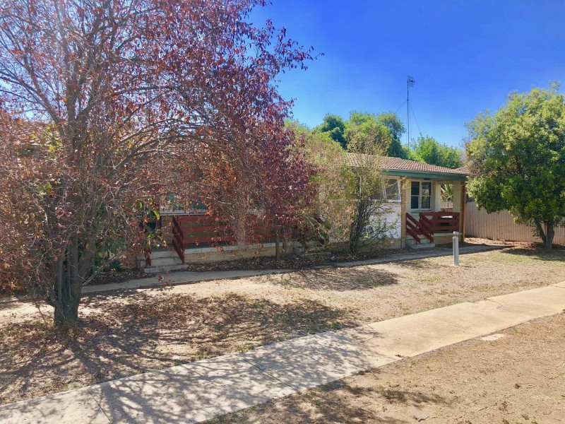 443 CRESSY STREET, Deniliquin NSW 2710