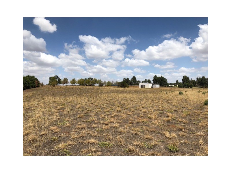 7 CONARGO ROAD, Deniliquin NSW 2710