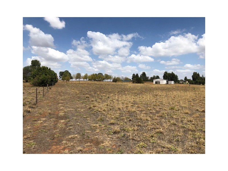 7 CONARGO ROAD, Deniliquin NSW 2710