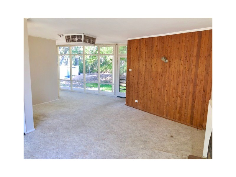 322 JONES AVENUE, Deniliquin NSW 2710