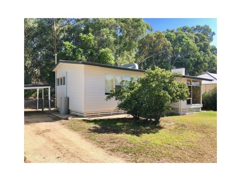 322 JONES AVENUE, Deniliquin NSW 2710
