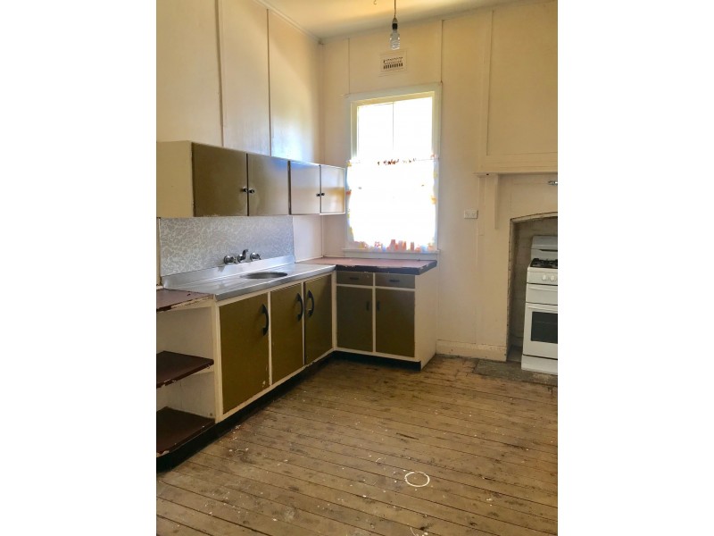 426 Church Street, Hay NSW 2711