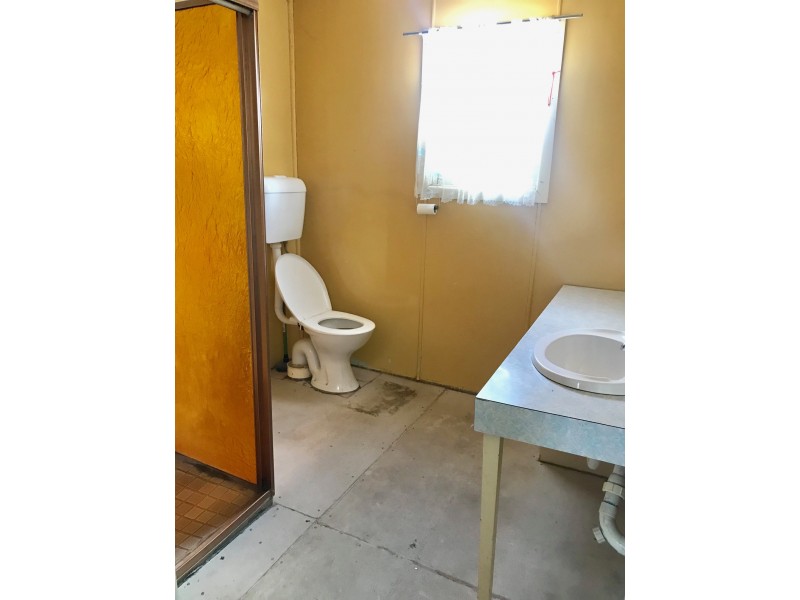 426 Church Street, Hay NSW 2711