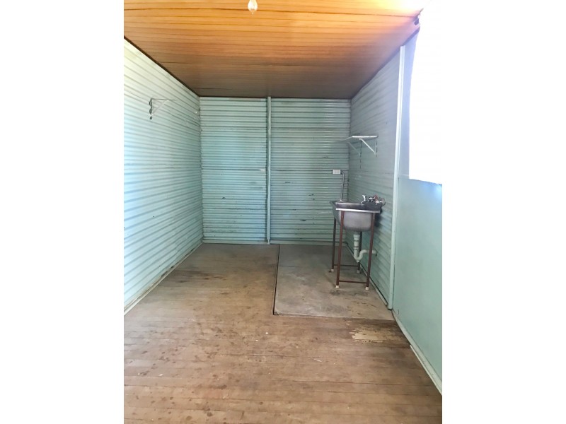 426 Church Street, Hay NSW 2711