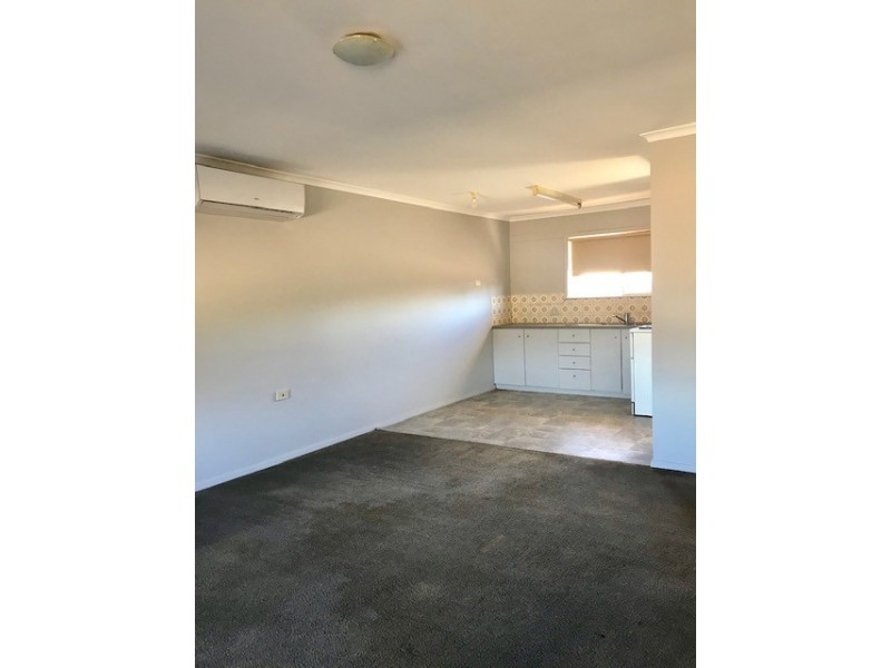 4/449 CADELL STREET, Hay NSW 2711