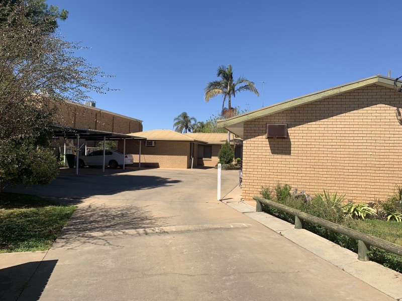 2/82 EDWARDES STREET, Deniliquin NSW 2710