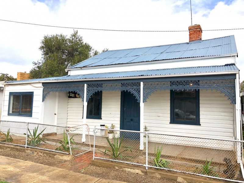 380 Macgreggor Street, Hay NSW 2711