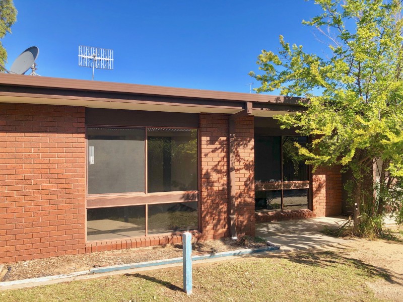 4/453 George Street, Deniliquin NSW 2710