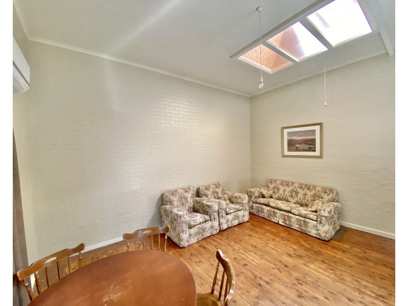 2/92 Lachlan Street, Hay NSW 2711