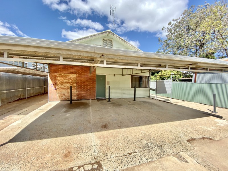 1/92 Lachlan Street, Hay NSW 2711