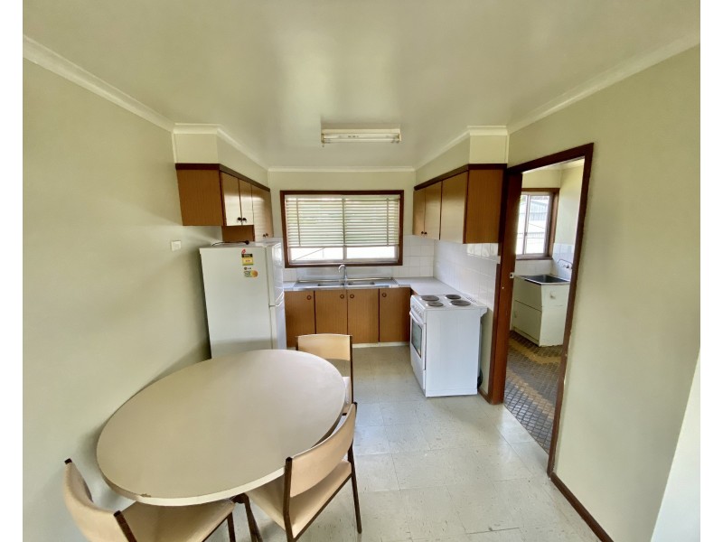 2/227 EDWARD STREET, Hay NSW 2711