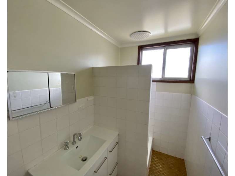 2/227 EDWARD STREET, Hay NSW 2711