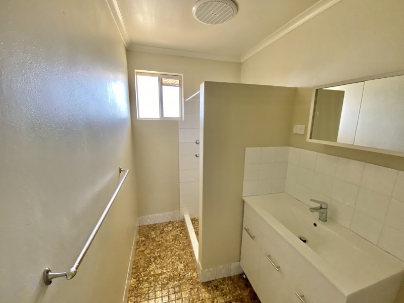 1/225 MAIDEN LANE, Hay NSW 2711