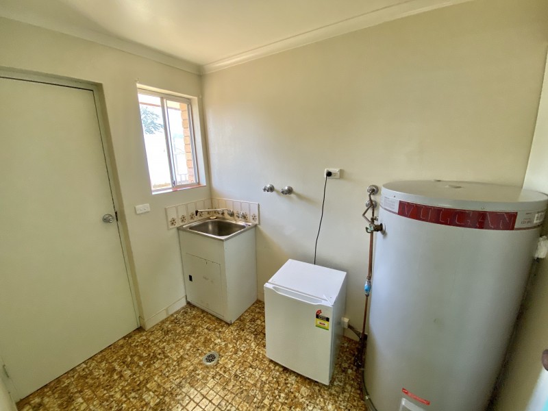 1/225 MAIDEN LANE, Hay NSW 2711