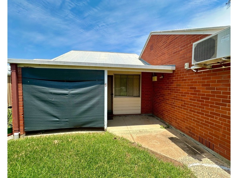 5/424-426 Poictiers St, Deniliquin NSW 2710
