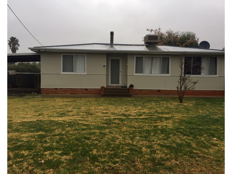 454 Macauley, Hay NSW 2711