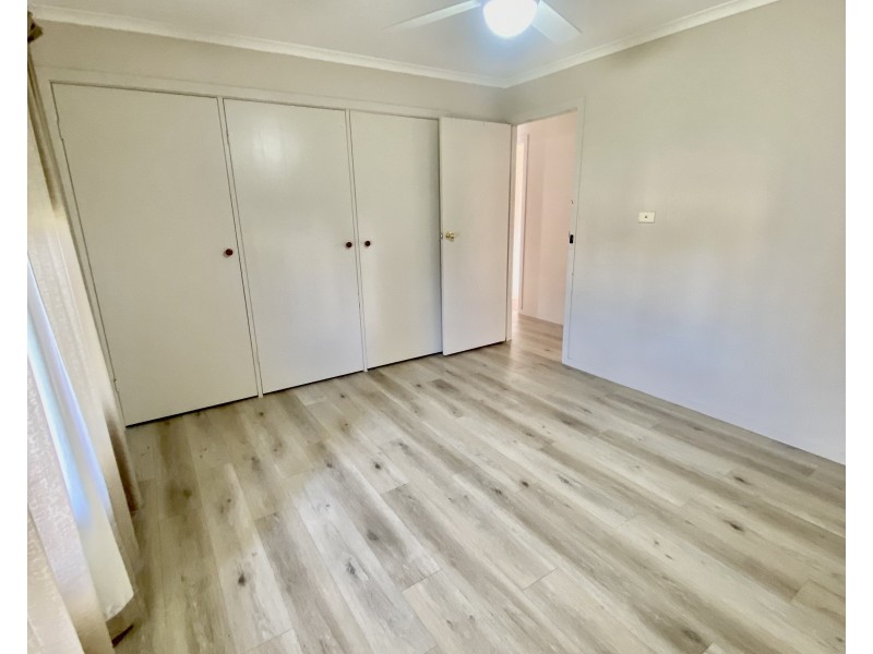 2/345 Moama, Hay South NSW 2711