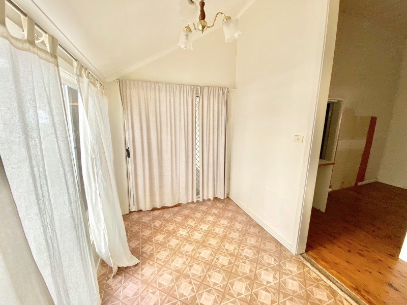 111 Pine Street, Hay NSW 2711
