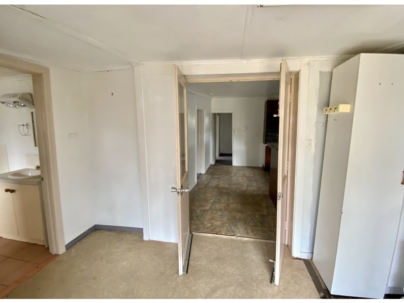 433 Church Street, Hay NSW 2711