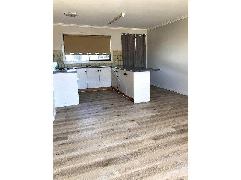 1/345 Moama, Hay South NSW 2711