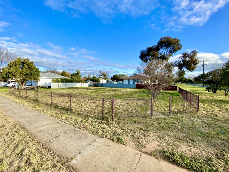 1/264 Henry Street, Deniliquin NSW 2710