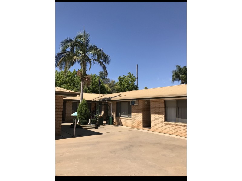 4/82 Edwardes Street, Deniliquin NSW 2710