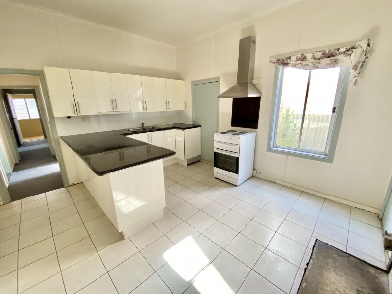 443 Church Street, Hay NSW 2711