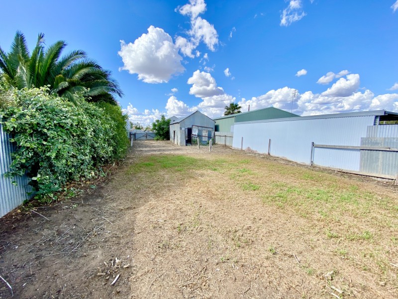 443 Church Street, Hay NSW 2711