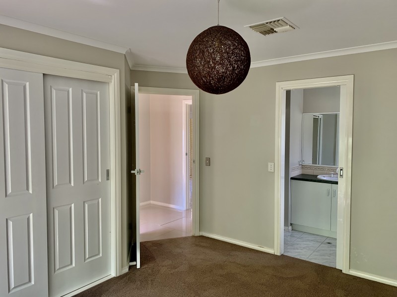 7 ANNIE COURT, Moama NSW 2731