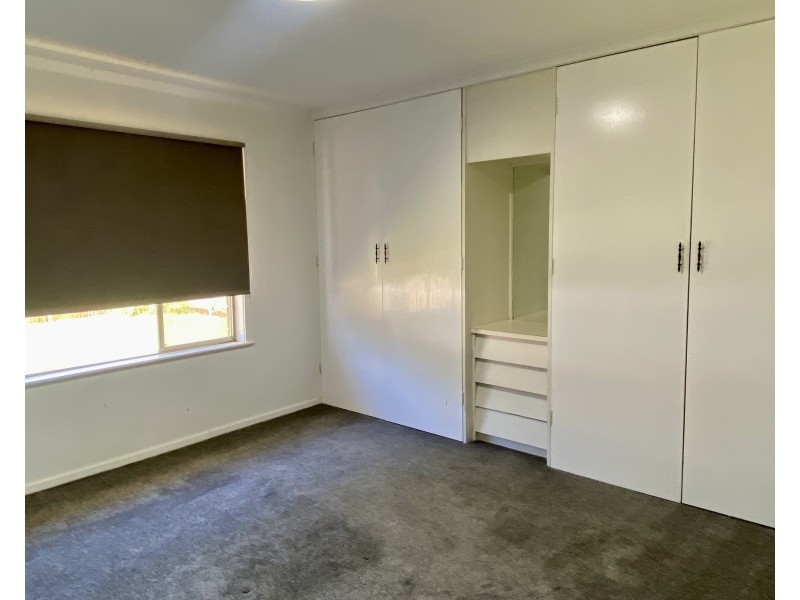 504 CADELL STREET, Hay NSW 2711