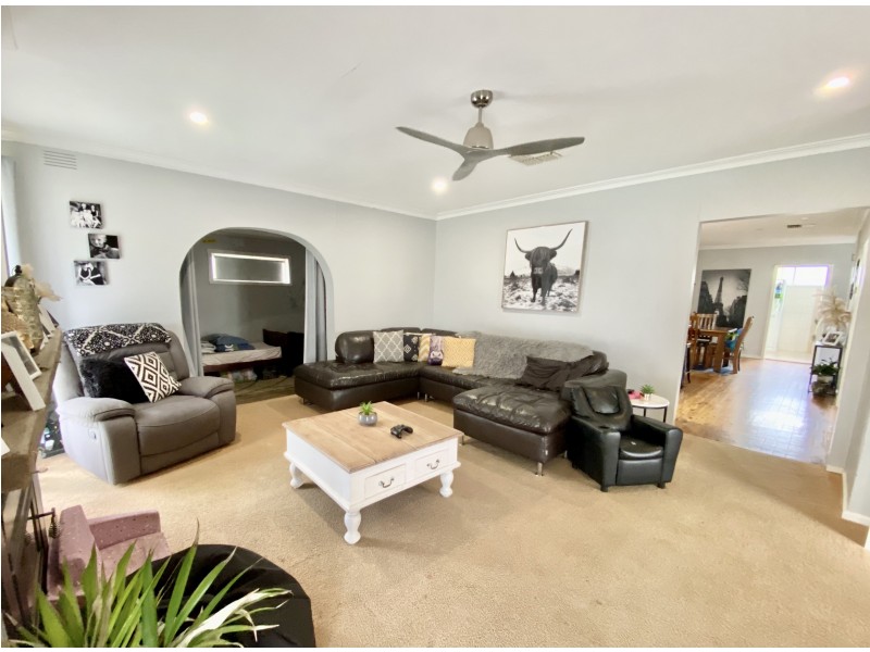 315 Noyes Street, Deniliquin NSW 2710