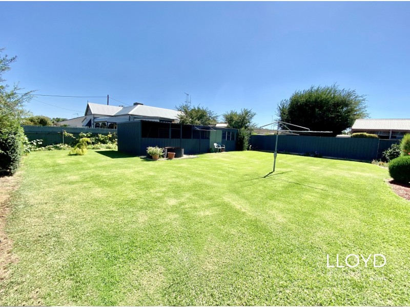 400 Harfleur Street, Deniliquin NSW 2710