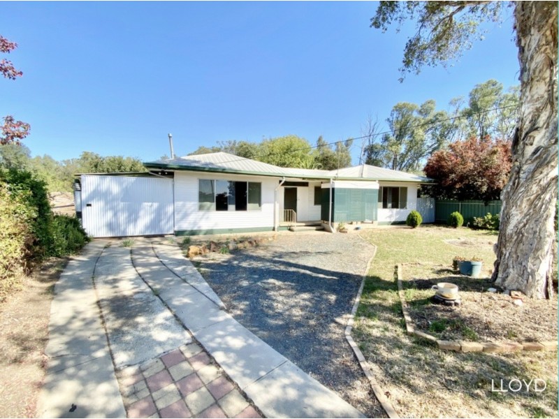 490 Moppett Street, Hay NSW 2711